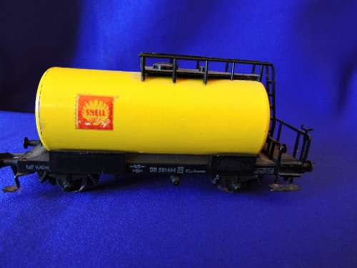 Shell Oil Small Fuel Tanker Ho Train Carriage by Fleismann
